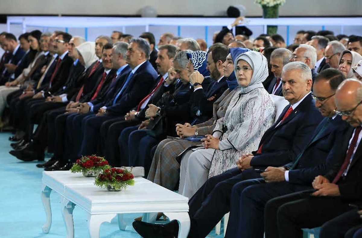 Cumhurbaşkanı Erdoğan: "Her İki Seçimden de Yüzümüzün Akıyla Çıkacağız" (1)