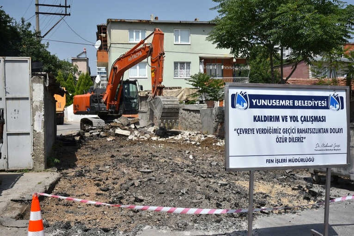 Cumhuriyet Mahallesinin Yolarına Düzenleme