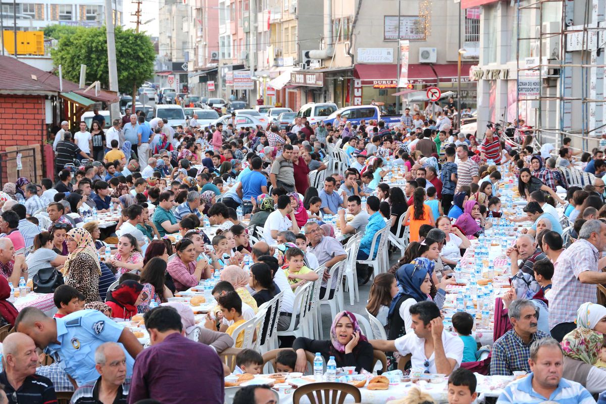 Dörtyol Kardeşlik Sofraları\'nda Buluştu