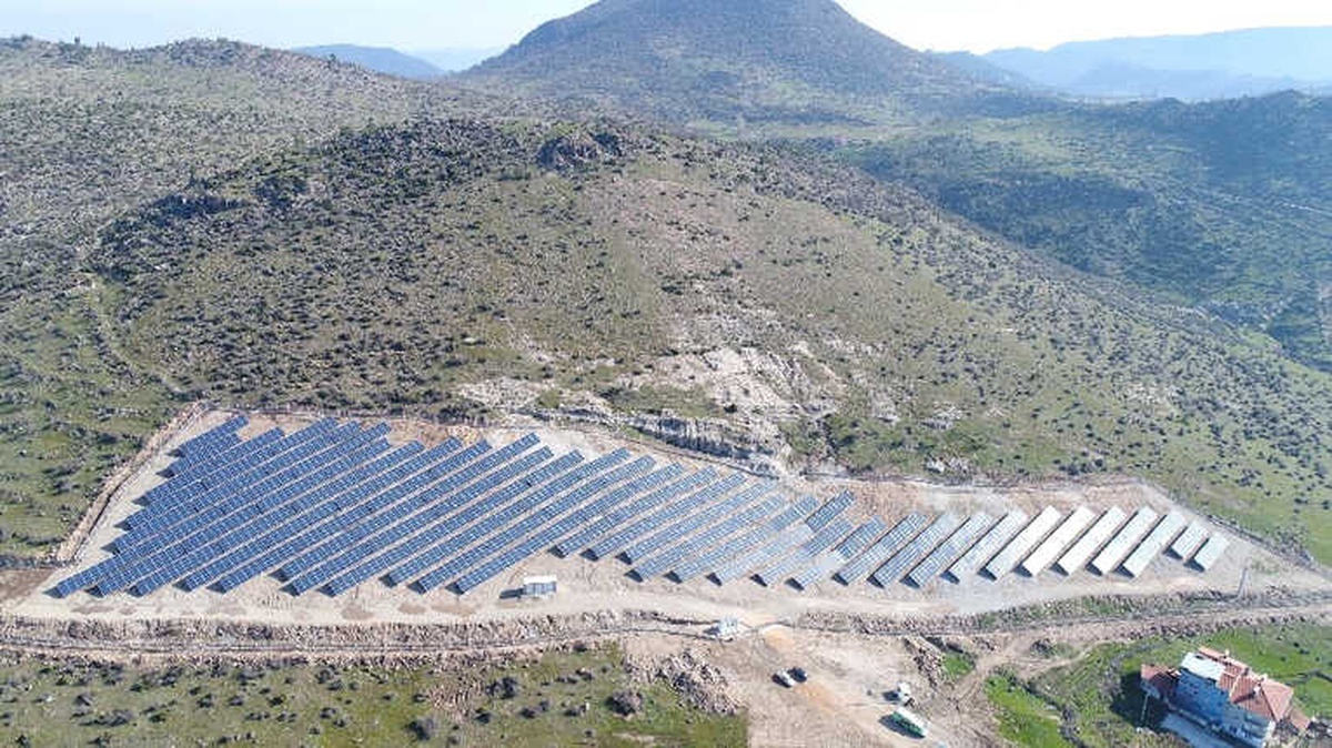 Dursunbey Belediyesi Güneşten Günlük 1000 Dolar Kazanıyor