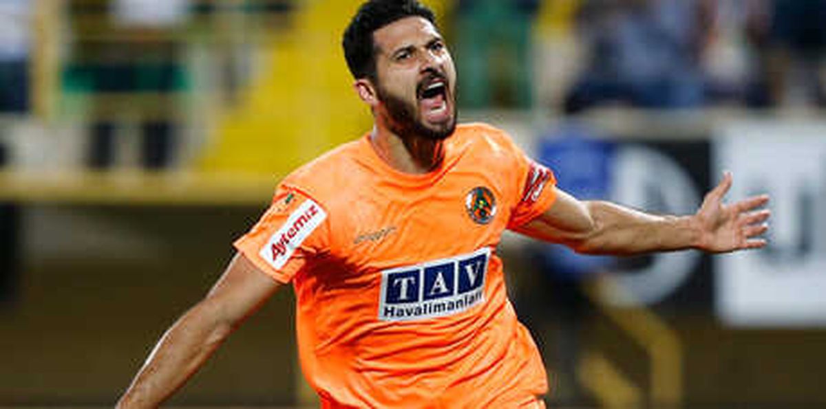 Emre Akbaba\'dan Transfer İtirafı! \'Devre Arasında...\'