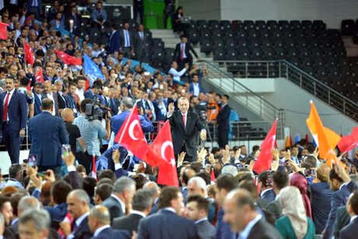 Erdoğan, Partisinin Seçim Beyannamesini Açıkladı