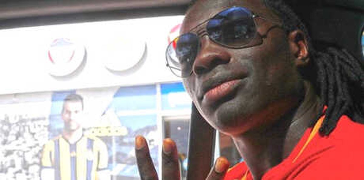 Gomis\'ten Olay Fenerbahçe Paylaşımı!