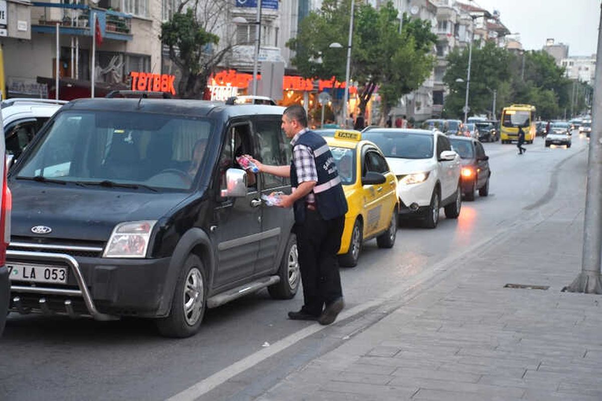 İftara Yetişemeyenlere Kumanya
