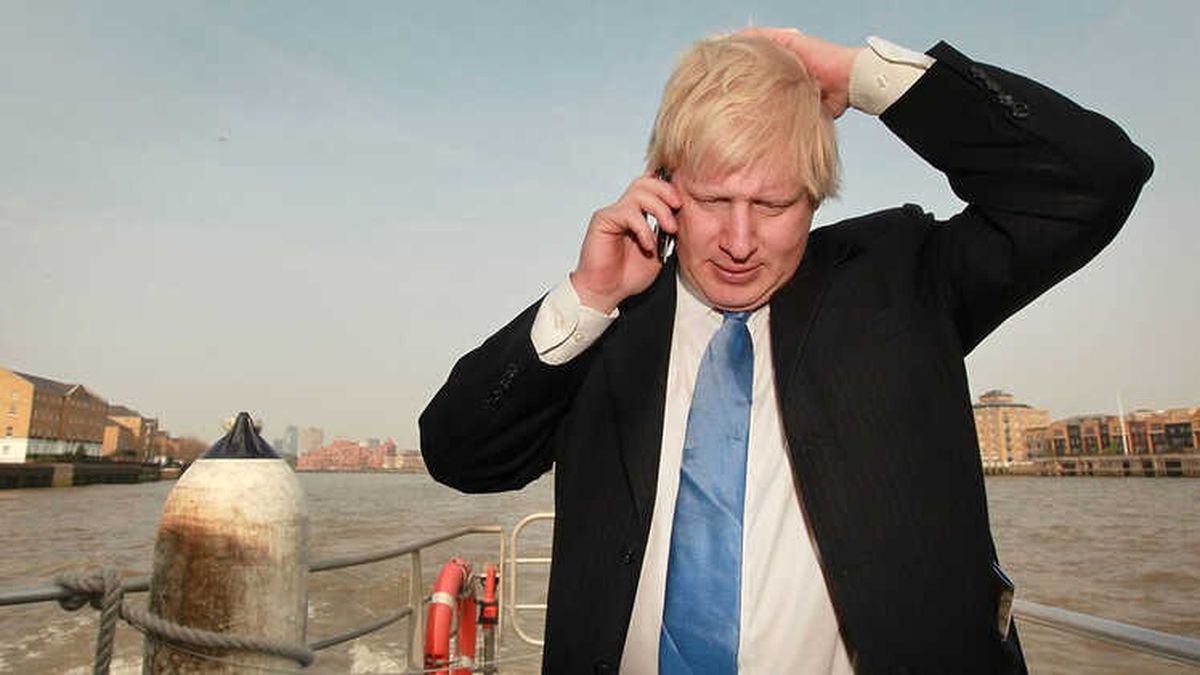 İngiltere Dışişleri Bakanı Johnson\'ı Telefonda \'Ermenistan Başbakanı\' Taklidiyle İşlettiler