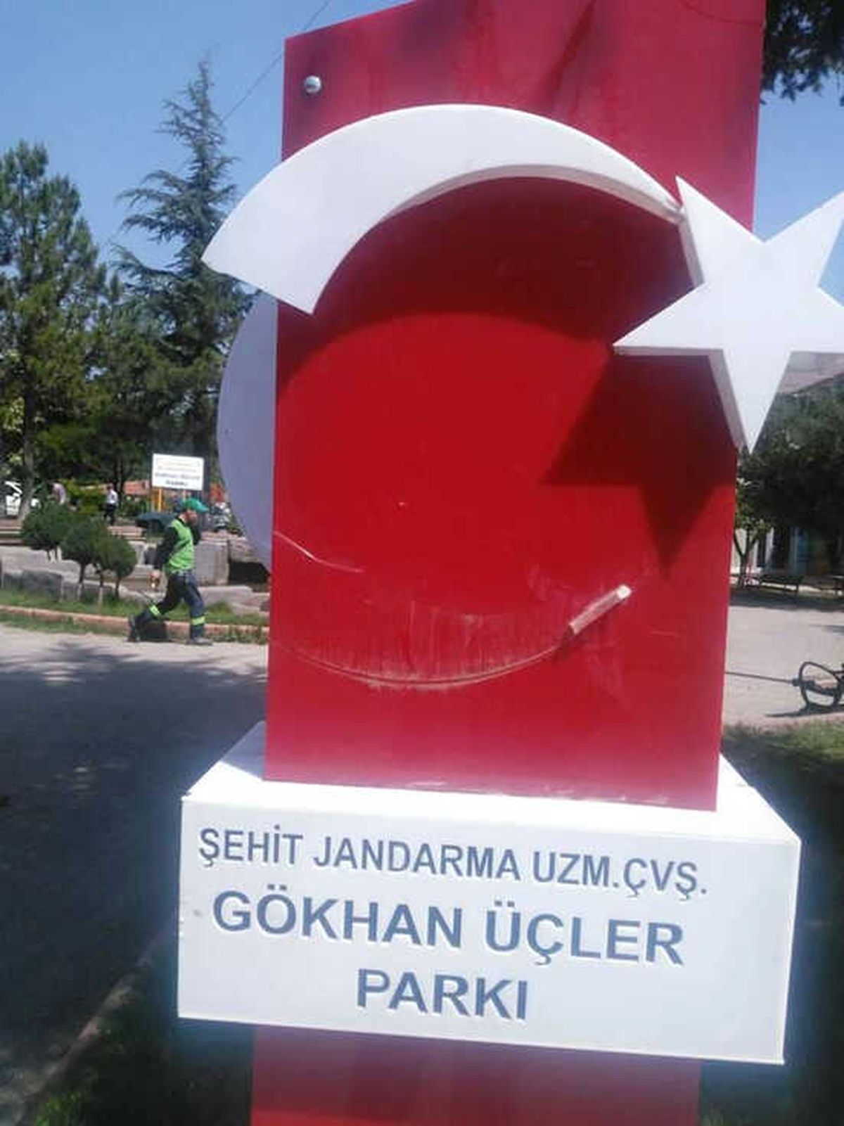 Isparta\'da Şehidin Anıtına Saygısızlık