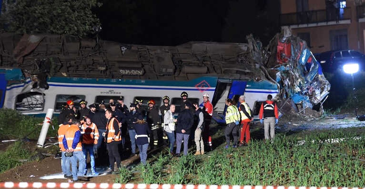 İtalya\'da Tren Kazası: 2 Ölü, 18 Yaralı