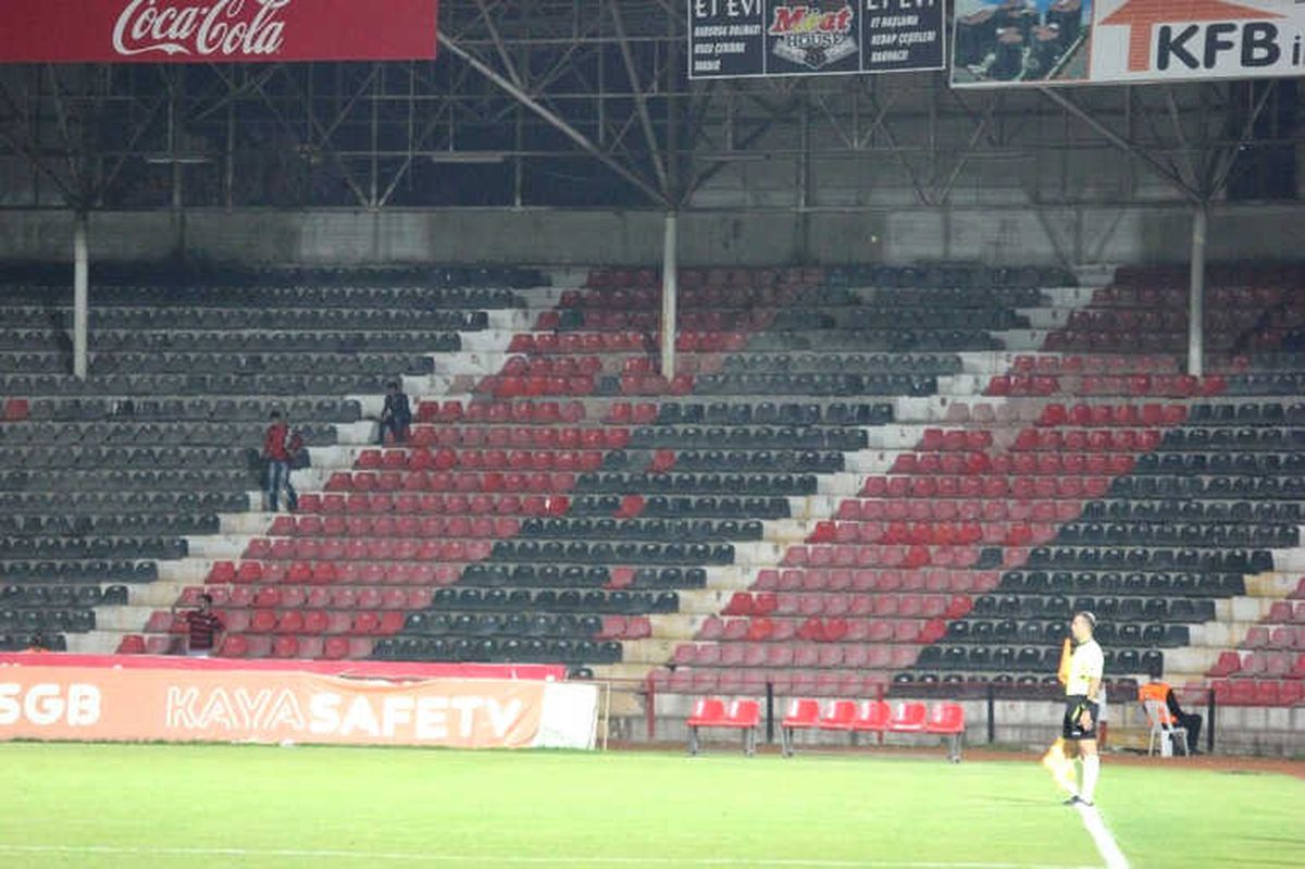 Kamil Ocak Stadı\'nın Yerine "Millet Bahçesi"