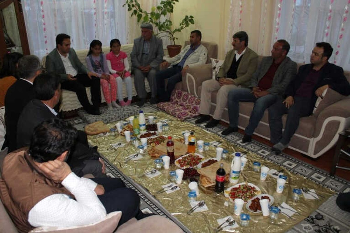 Kaymakam Dundar, Yetim Kardeşlerle İftar Açtı