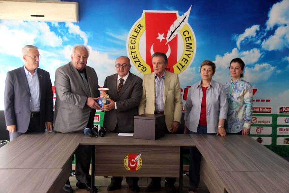 Kgc\'ye Ziyaretler Devam Ediyor