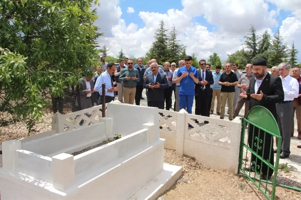 Prof. Dr. Said Berilgen Kabri Başında Anıldı