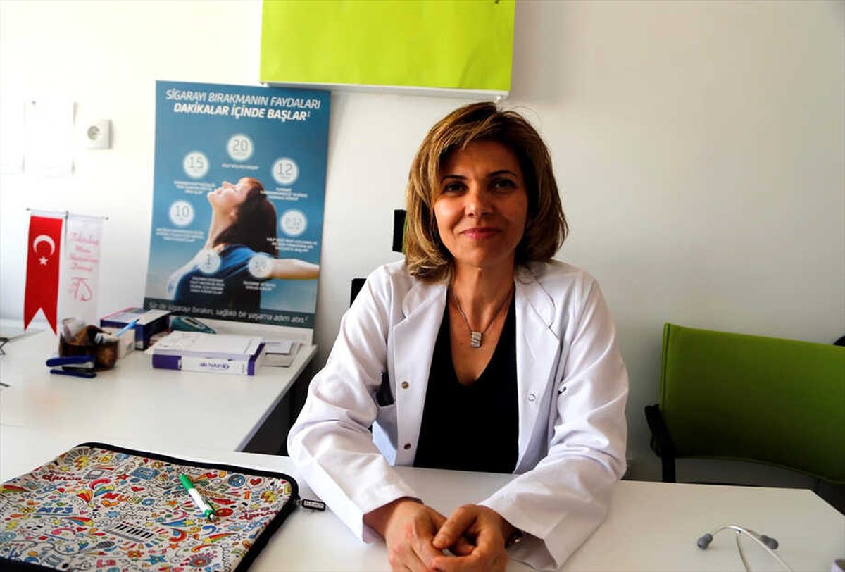 Ramazanda Aşırı Sigara Tüketimi Kalp Krizi Nedeni