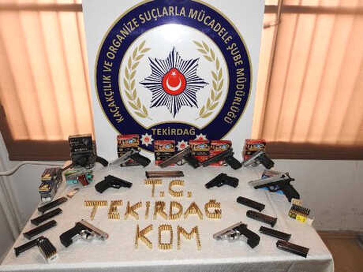 Tekirdağ\'da Çok Sayıda Silah Ele Geçirildi