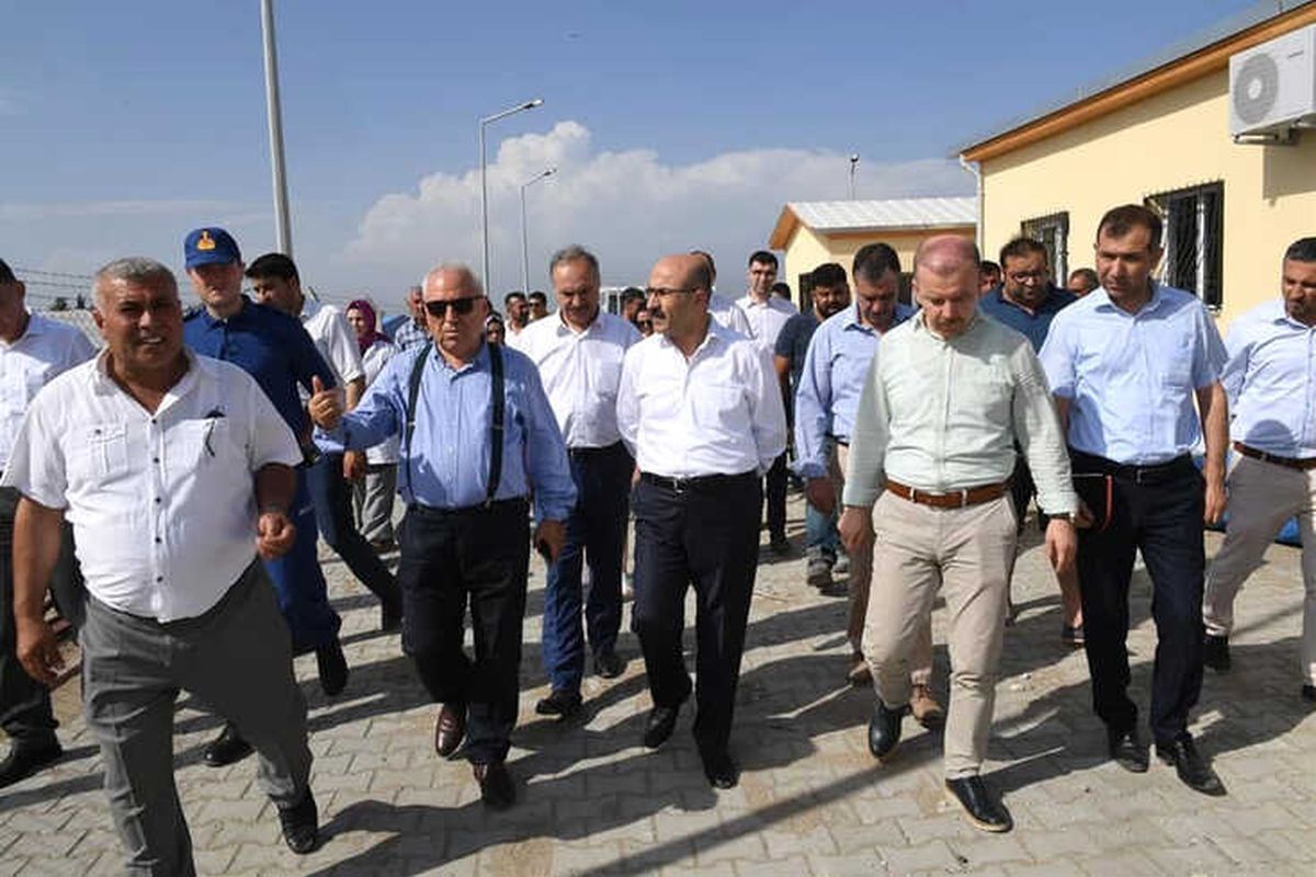 Vali Demirtaş\'tan Mevsimlik İşçilerin Çocukları İçin "Anaokulu" Talimatı