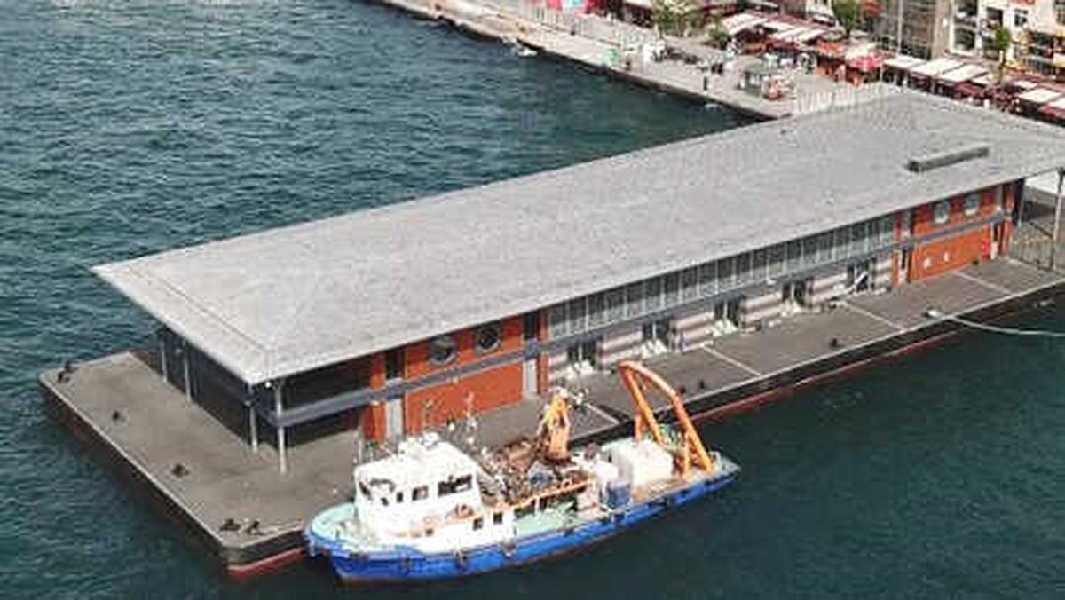Yeni Karaköy İskelesi\'nin Gündüz Çekilen Hava Fotoğrafları