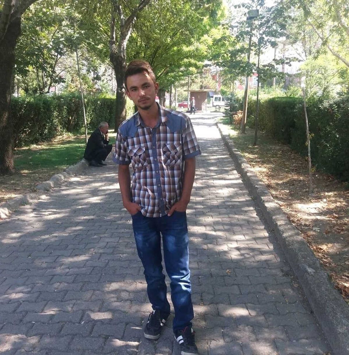 19 Yaşındaki Genç Canına Kıydı