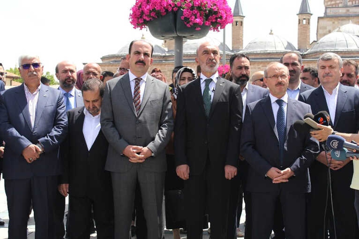 AK Parti Konya\'da Seçim Çalışmalarına Mevlana Meydanı\'ndaki Programla Başladı