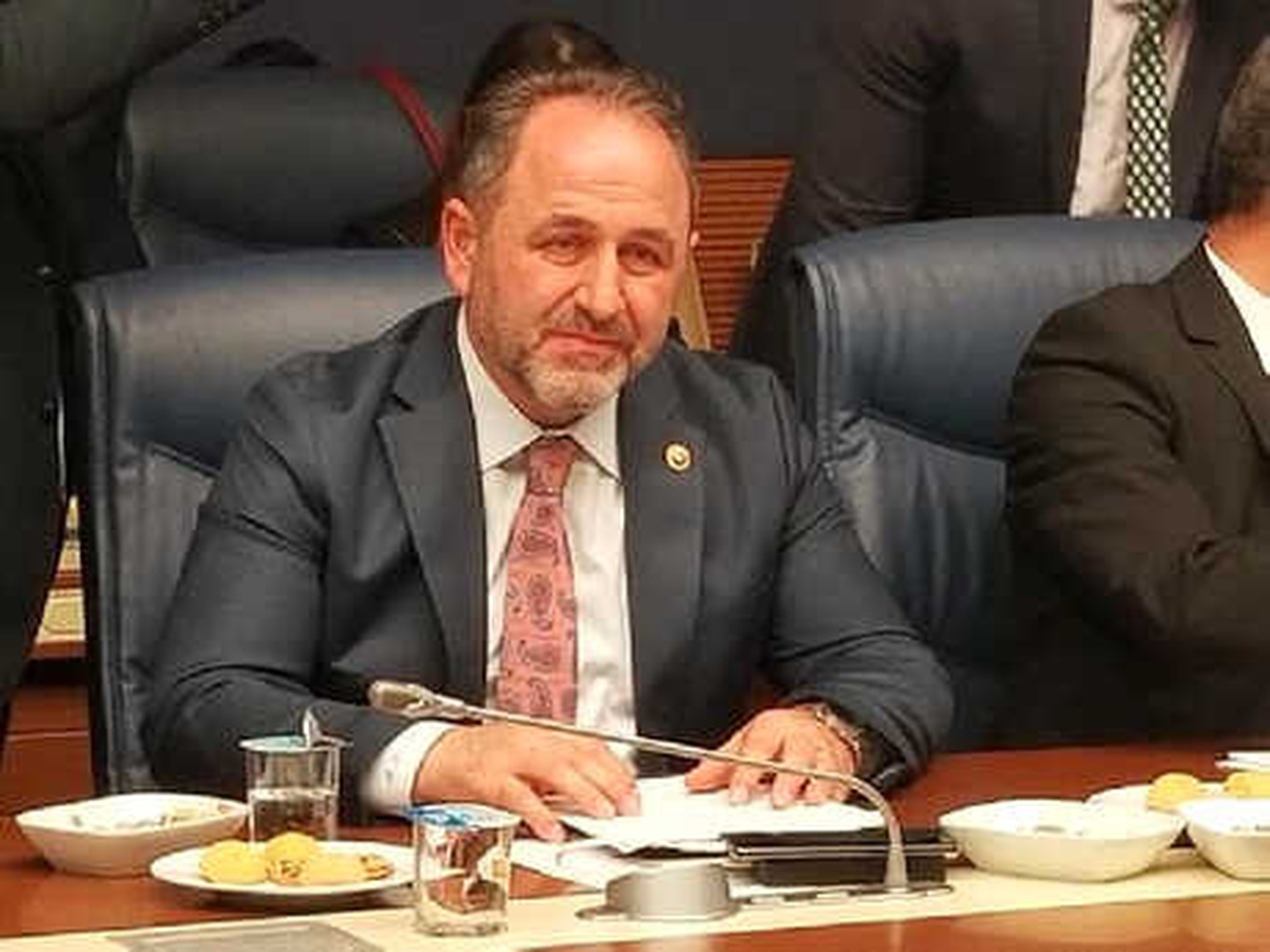 AK Parti ve MHP\'li Aday Arasında Görüş Ayrılığı
