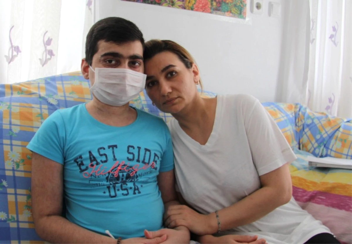 Aplastik Anemi Hastası 15 Yaşındaki Cavit, 457 Bin TL ile Hayata Tutunacak