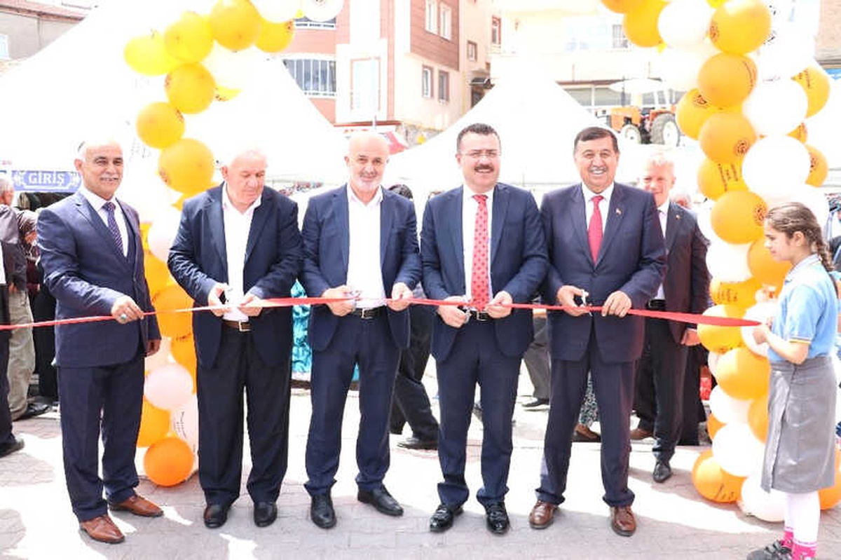 Atakum Hayır Çarşısı Büyüyor