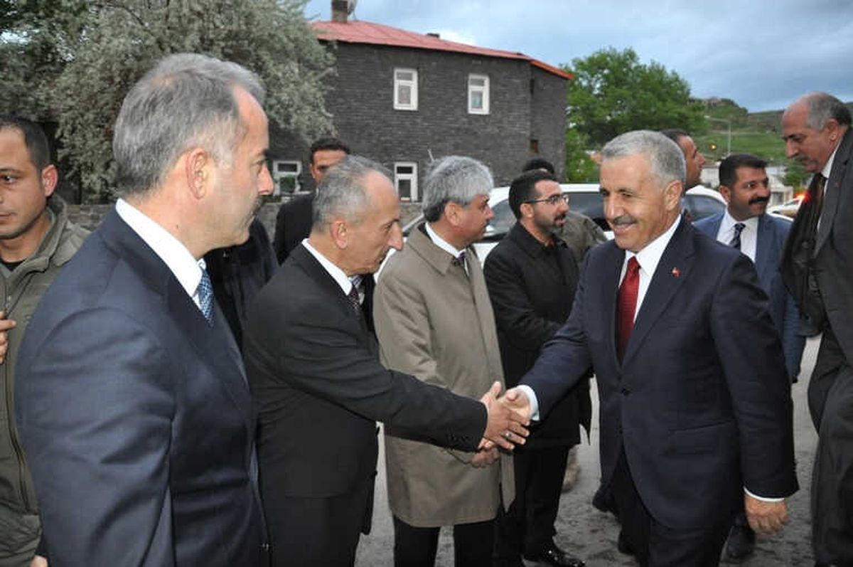 Bakan Arslan, Vatandaşlarla İftarda Buluştu