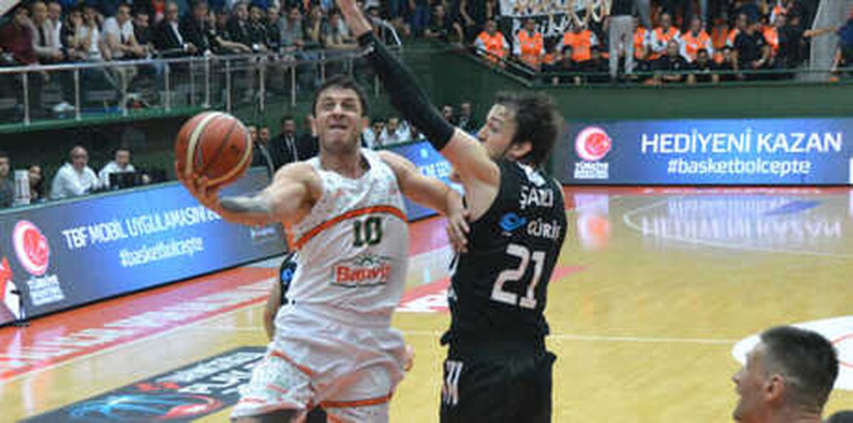 Banvit, Beşiktaş\'ı Eledi!