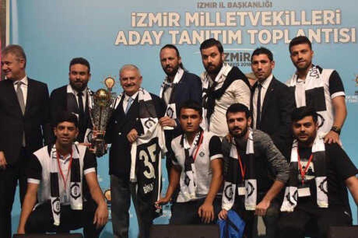 Başbakan Yıldırım, İzmir\'de Milletvekili Adaylarının Tanıtımına Katıldı