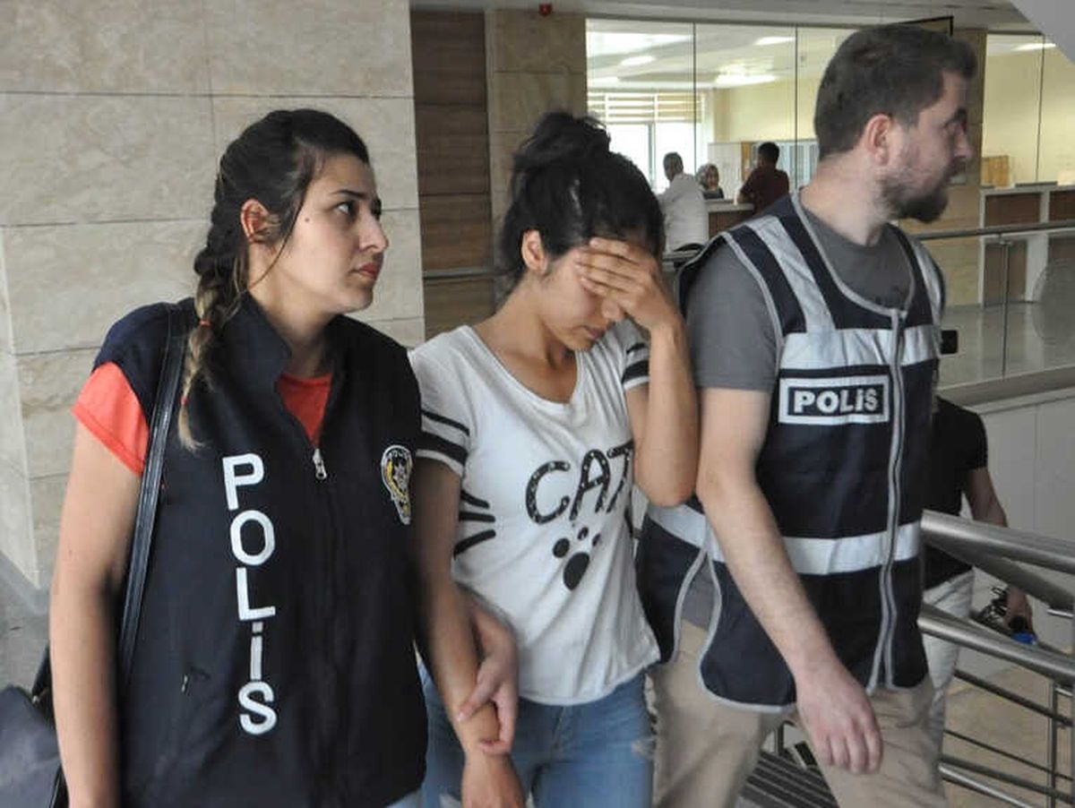 Batman\'da Ofis Basan Kızlardan Biri Serbest Bırakıldı