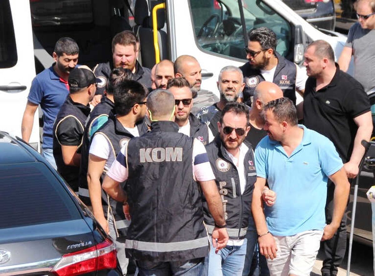 Bodrum\'da Organize Suç Örgütüne Yönelik Yapılan Operasyonda 9 Kişi Adliyeye Sevk Edildi