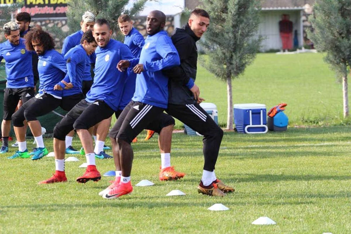 Evkur Yeni Malatyaspor\'da Yabancılar Elde Kaldı