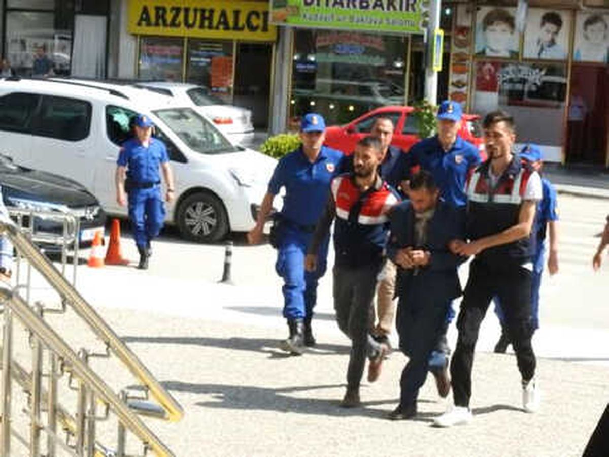Genç Kızın Çeyiz Setini de Çalmışlar