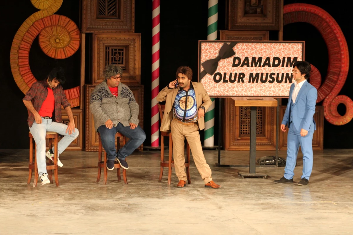 Güldür Güldür Show İzmir\'i Salladı