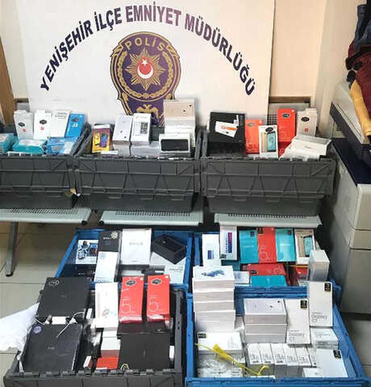 İzmir\'e Götüreceği 1.1 Milyon Liralık Ürünle Mersin\'de Yakalandı