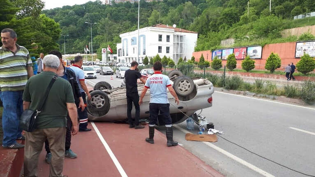 Takla Atan Otomobilden Burnu Bile Kanamadan Çıktı
