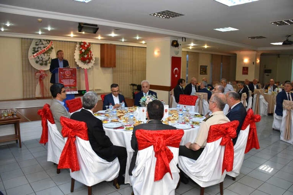 Tskgv\'dan İl Protokolüne İftar Yemeği