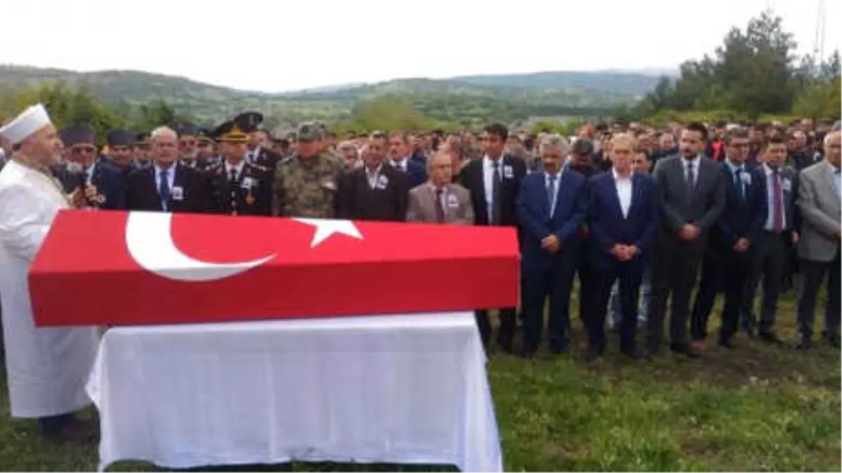 Arkadaşının Kazara Vurduğu Askerin Köyünde Yas (2)