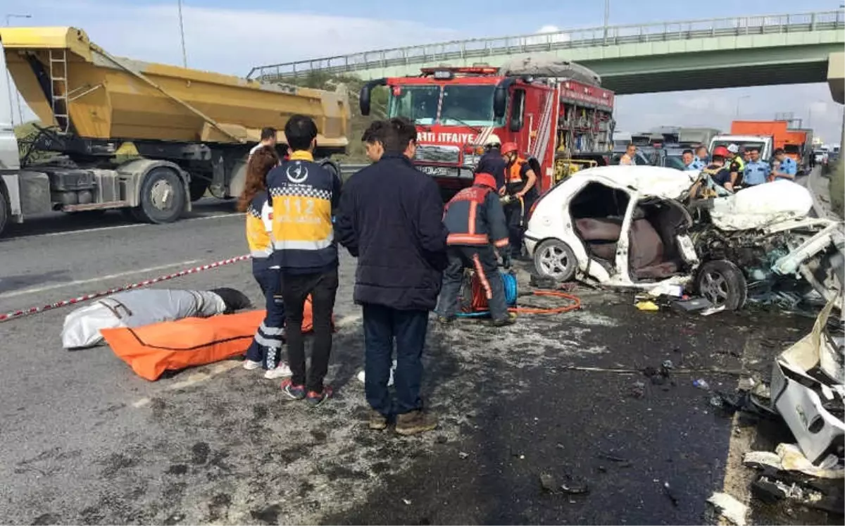 Arnavutköy Habibler Yolunda Feci Kaza: 3 Ölü