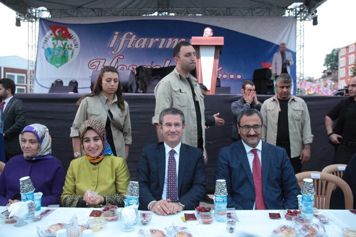 Bakan Canikli: "40 Milyon Kişinin Turist Olarak Ziyaret Ettiği Bir Ülkenin Ekonomisini...