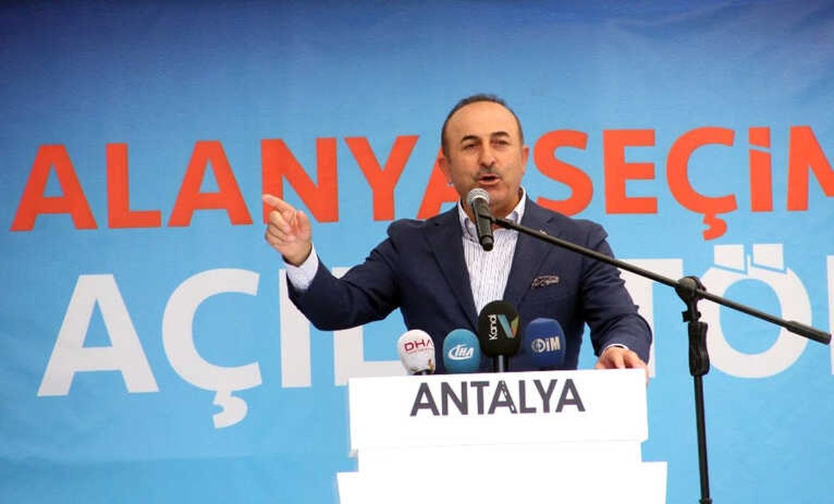Bakan Çavuşoğlu: " Terör Destekçisi CHP\'ye Miting Yapma İzni Veriyor"