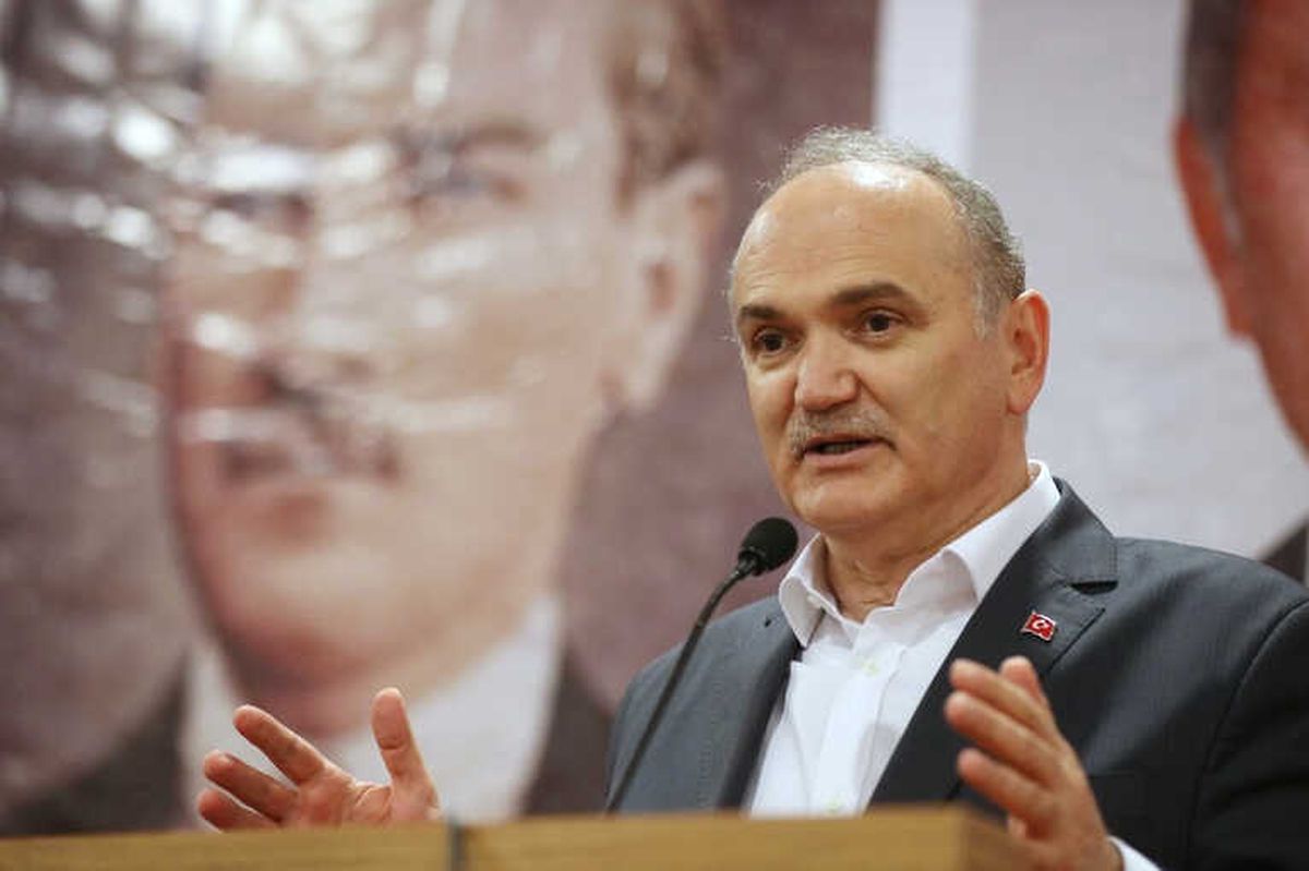 Bakan Özlü\'den Muharrem İnce\'ye Yerli Otomobil Eleştirisi