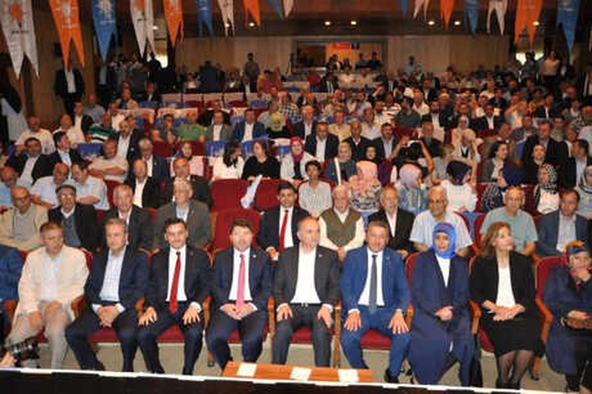 Bakan Özlü: İnce\'nin Yerli Otomobil Projesini Durdurma Vaadi İbret Verici