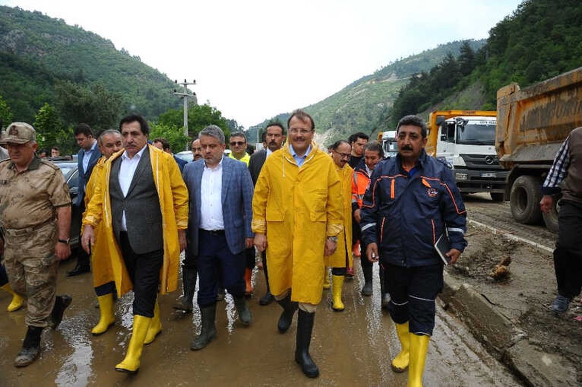 Başbakan Yardımcısı Hakan Çavuşoğlu: "Başbakanımızın Talimatı ile Vatandaşlarımızın Zararı...