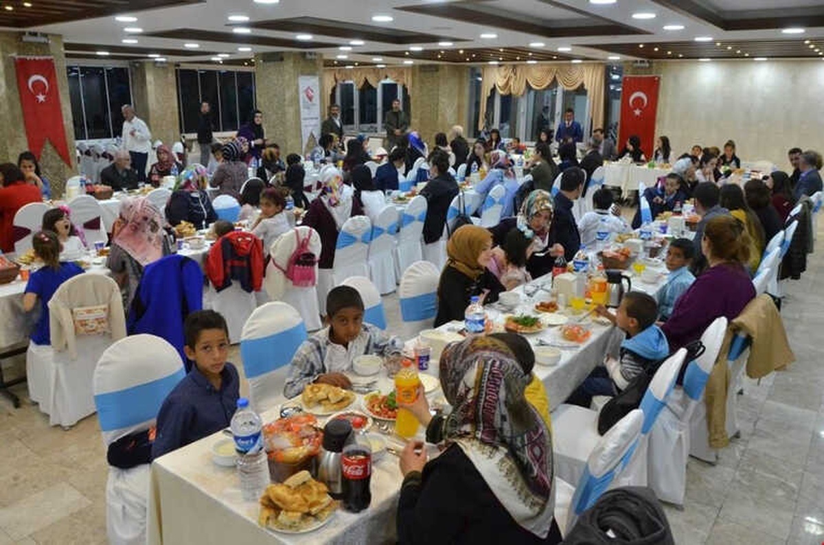 Çocuk Evleri Sitesi ve Çocuk Evleri Koordinasyon Merkezinde Kalan Çocuklar İftarda Biraraya Geldi
