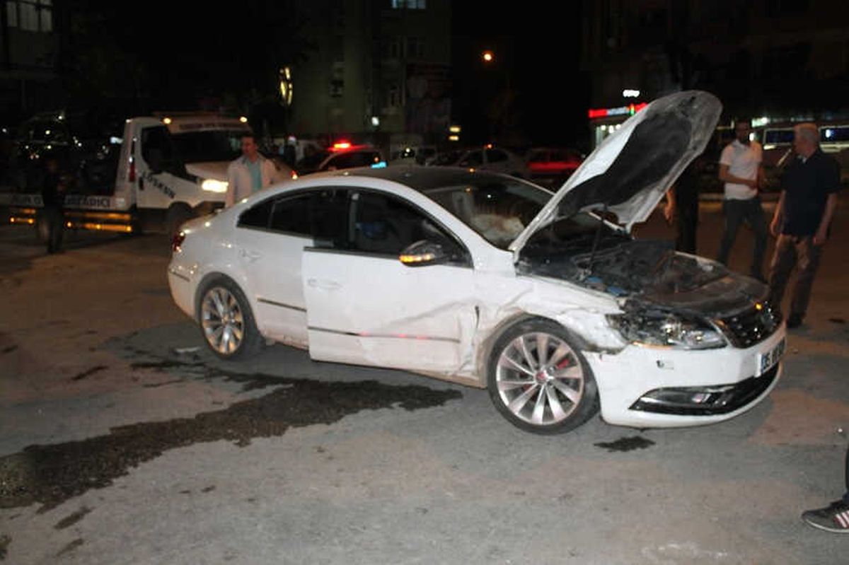 Elazığ\'da Trafik Kazası: 4 Yaralı