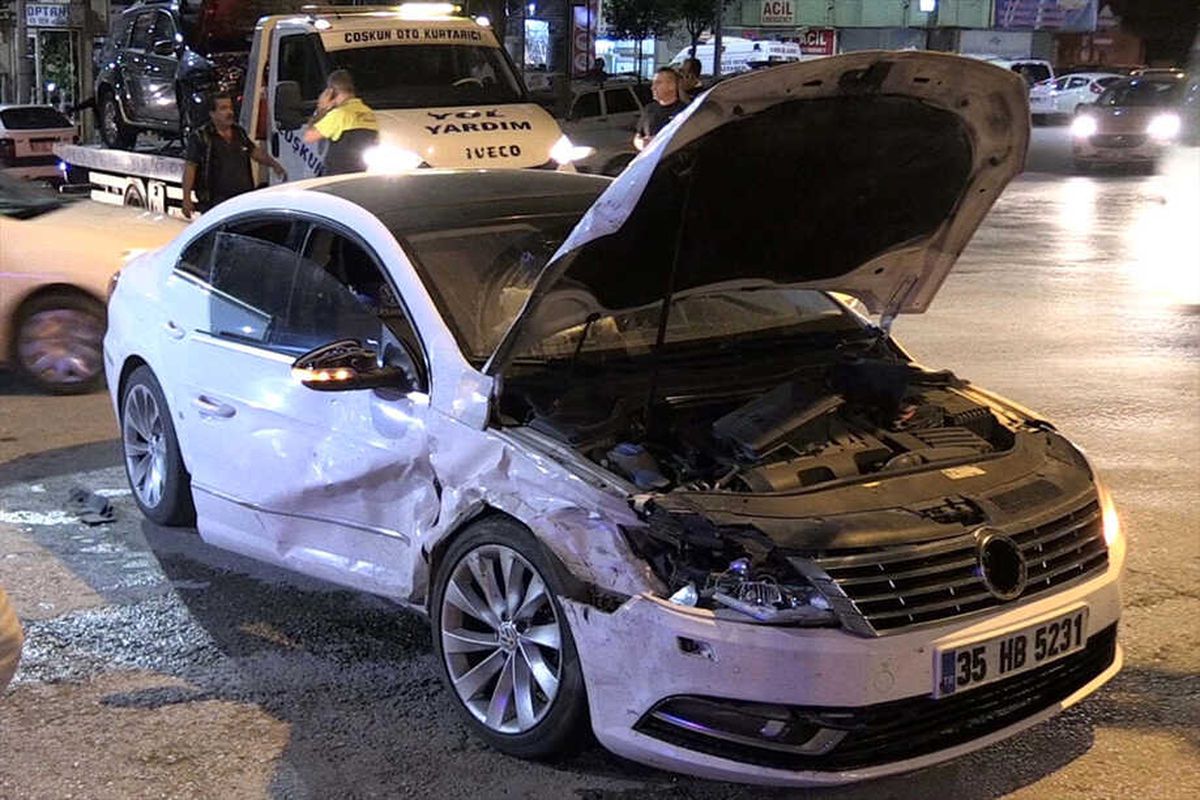 Elazığ\'da Trafik Kazası: 5 Yaralı