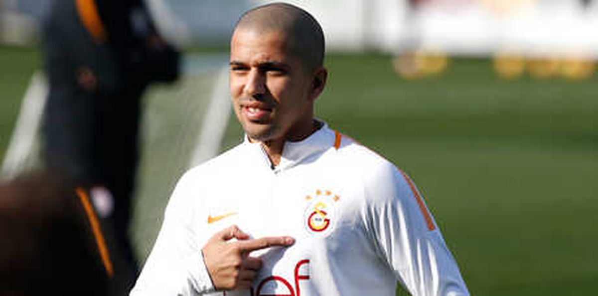 Fransa\'dan Feghouli\'ye Sürpriz Teklif