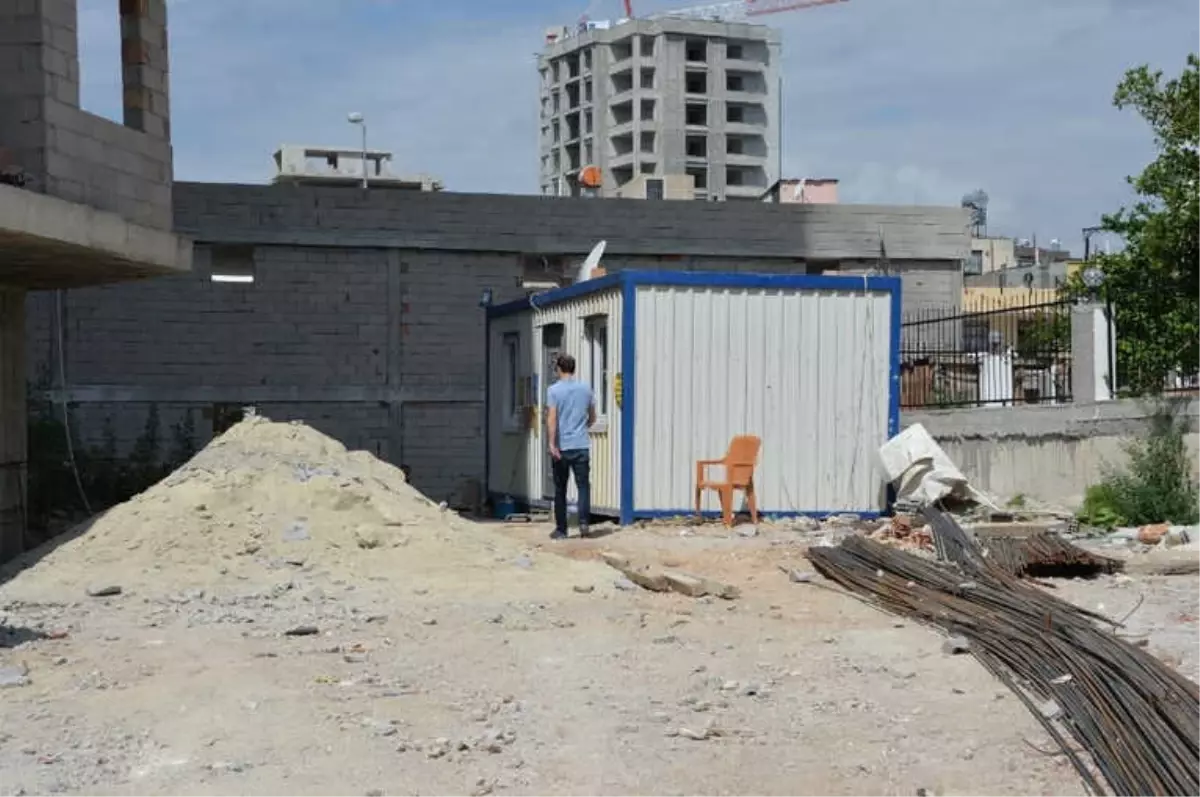 Gece Bekçisi Şantiyede Ölü Bulundu