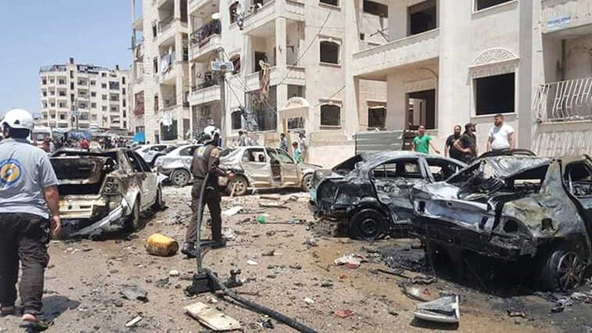 İdlib\'te Bomba Yüklü Araçta Patlama: 5 Ölü, 30 Yaralı