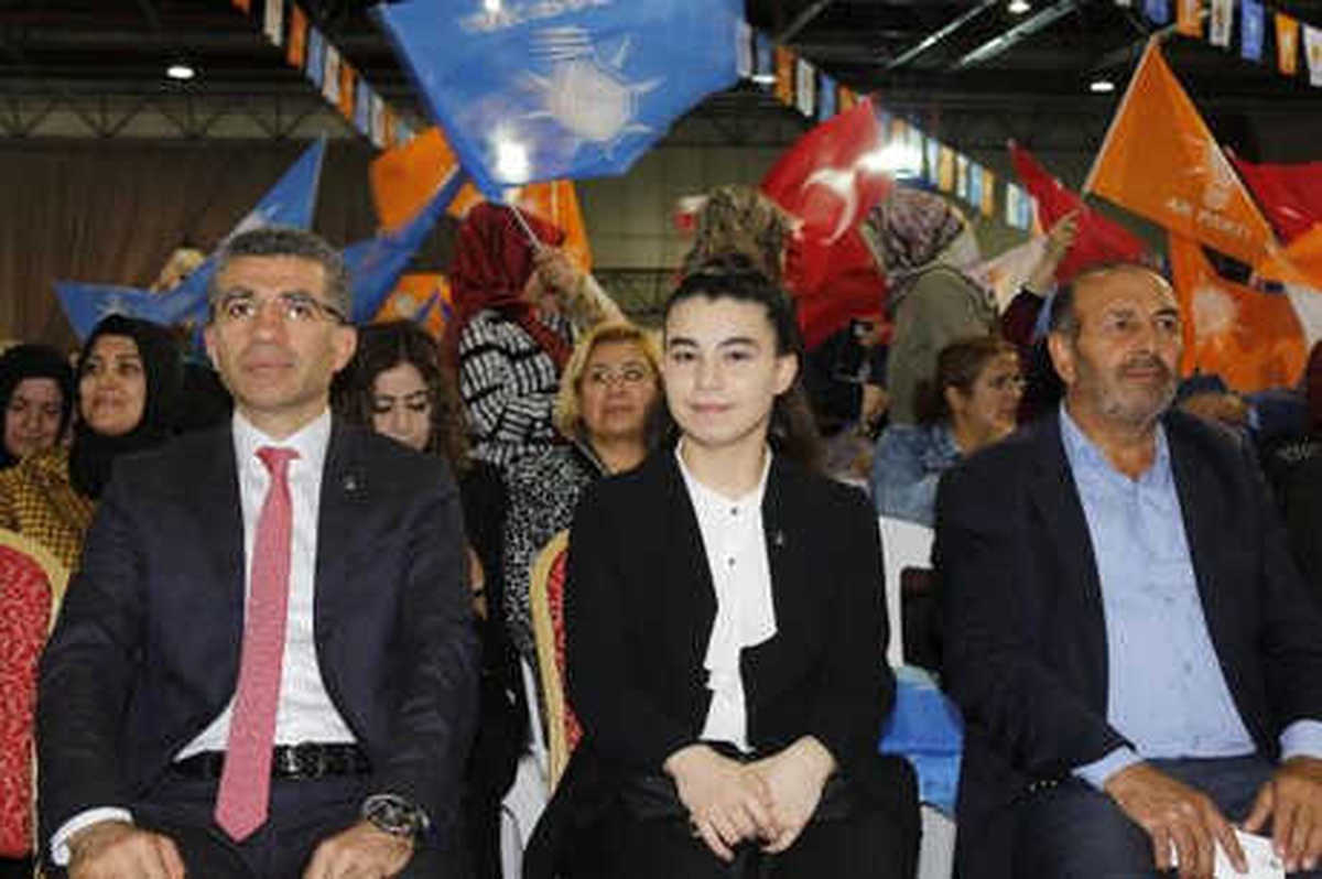 Işık: Yerli Otomobil Projesini Çöpe Atacağım Diyen Kafayı, Millet Çöpe Atacak