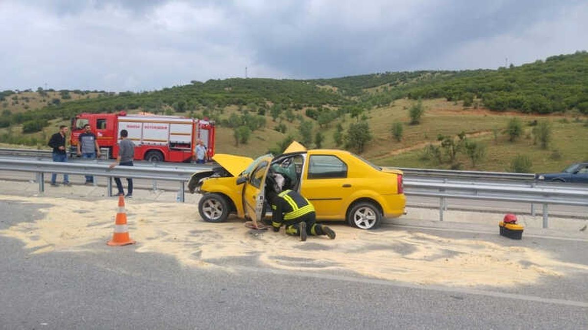 Kula\'da Trafik Kazası: 1 Ölü